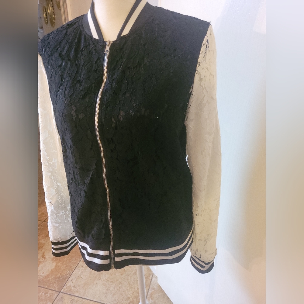 Gorgeous jacket ! - Picture 2 of 3